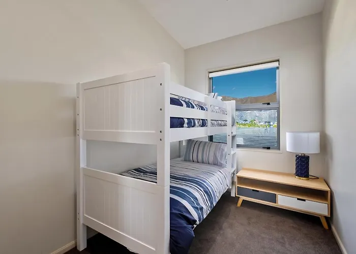 Kings View - Holiday home Wanaka